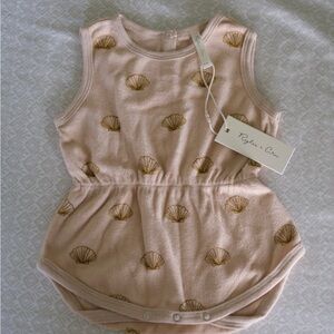 Rylee + Cru Seashell Cinch Romper 0-3m